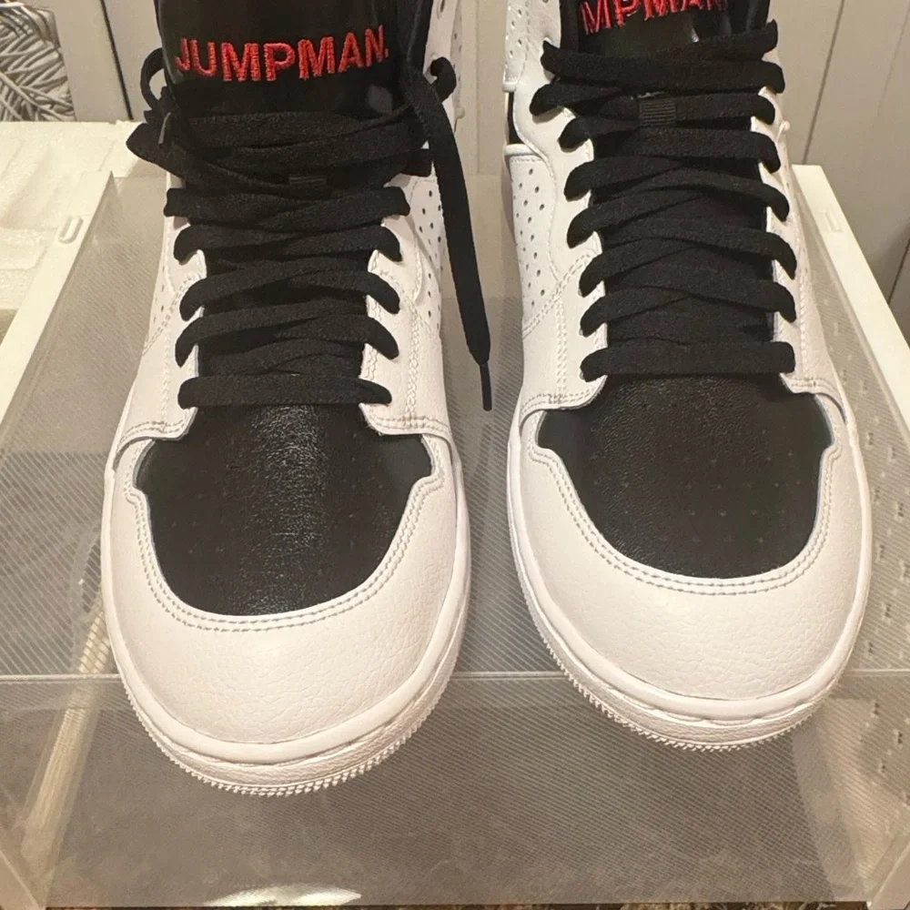 Jordan sleek sneakers